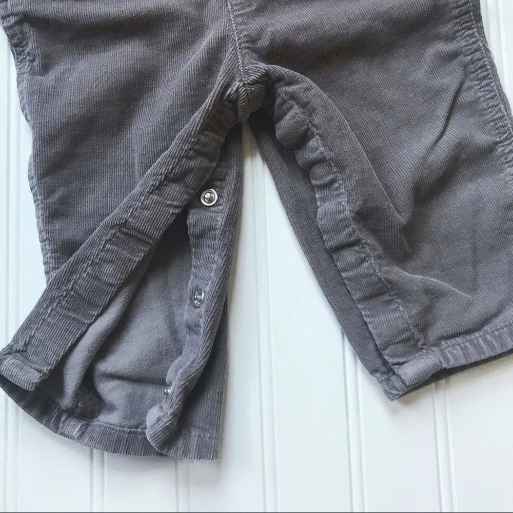 •Carter’s• corduroy overalls/waffle knit top set